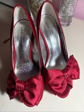 Lulu Townsend Crimson Satin Bow Peep-Toe Heels